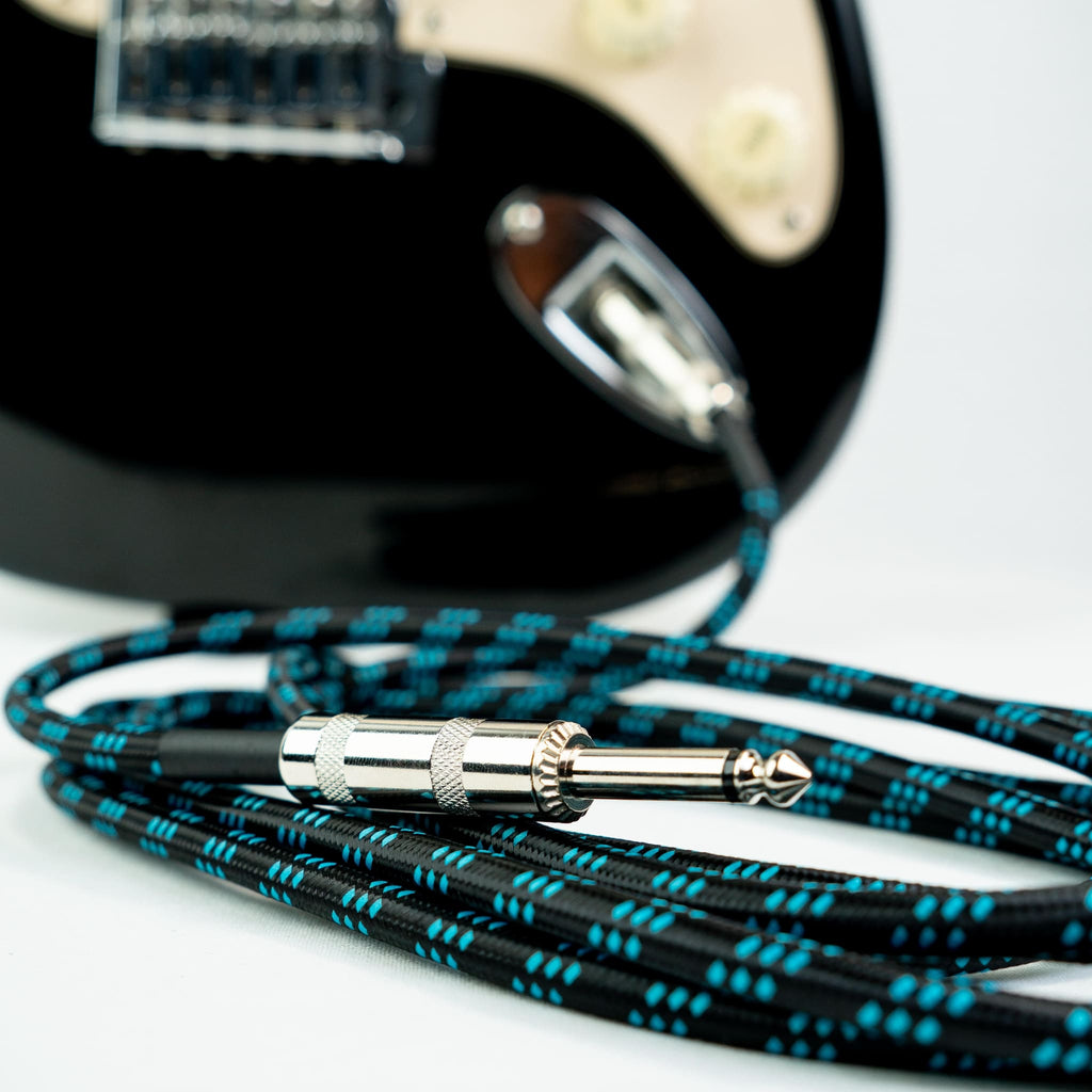 CABLE HEBIKUO PLUG PLUG 3M