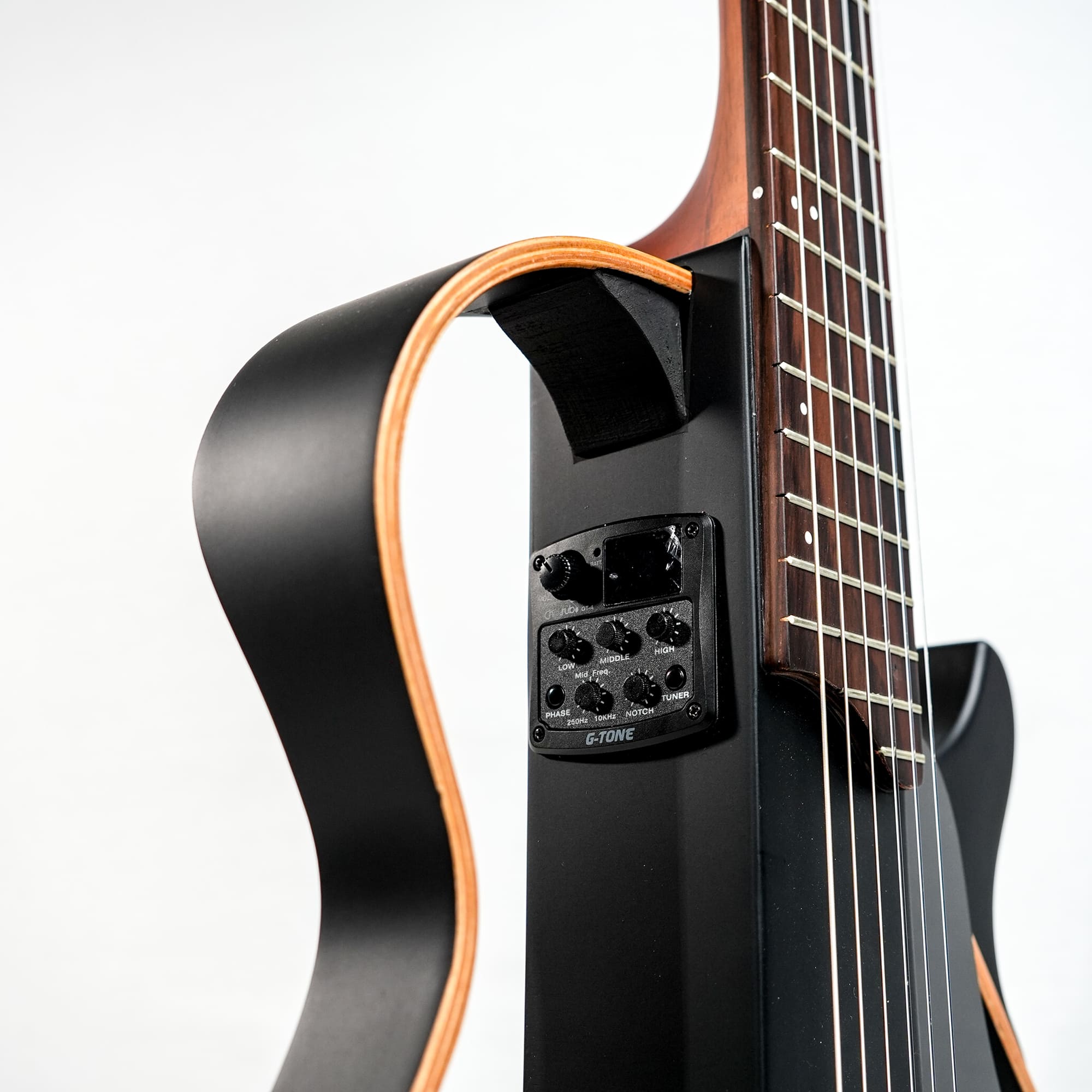 GUITARRA CUERDAS DE NYLON SILENT BERNAL NEGRA