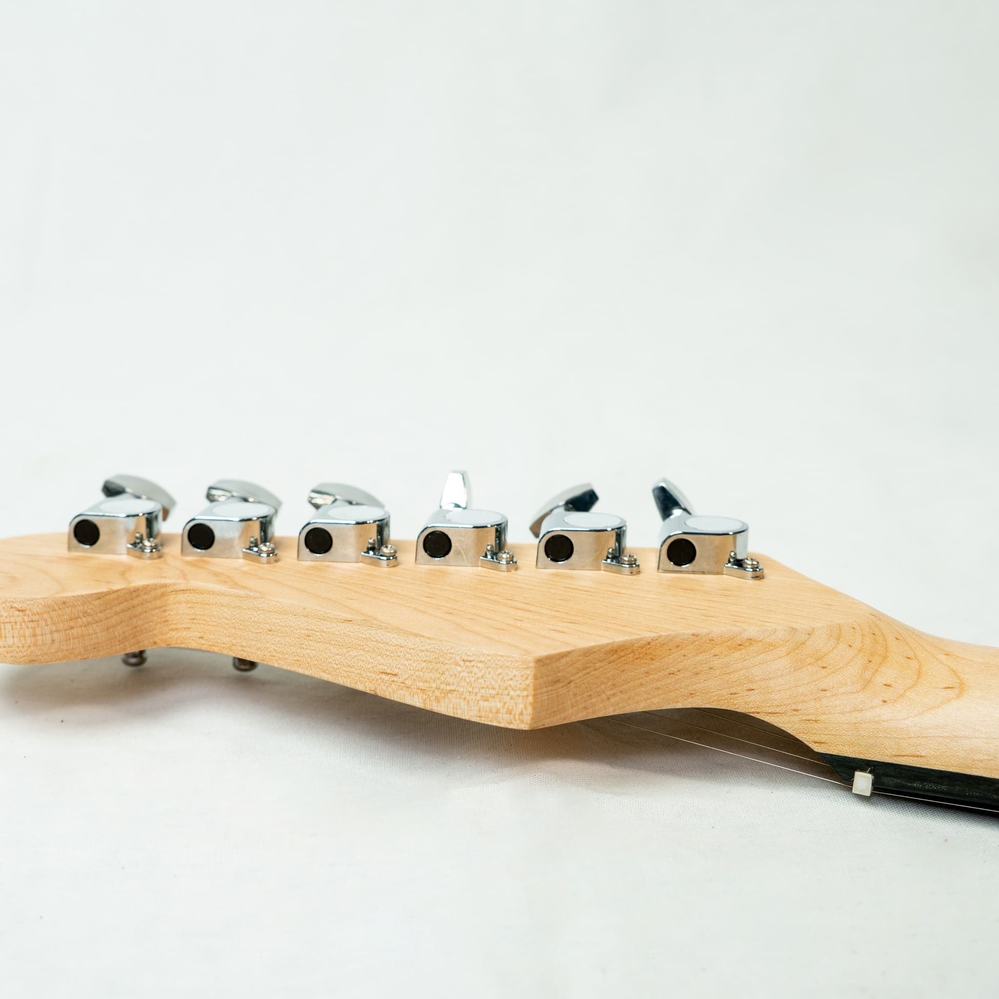 GUITARRA ELECTRICA STRATO GSW