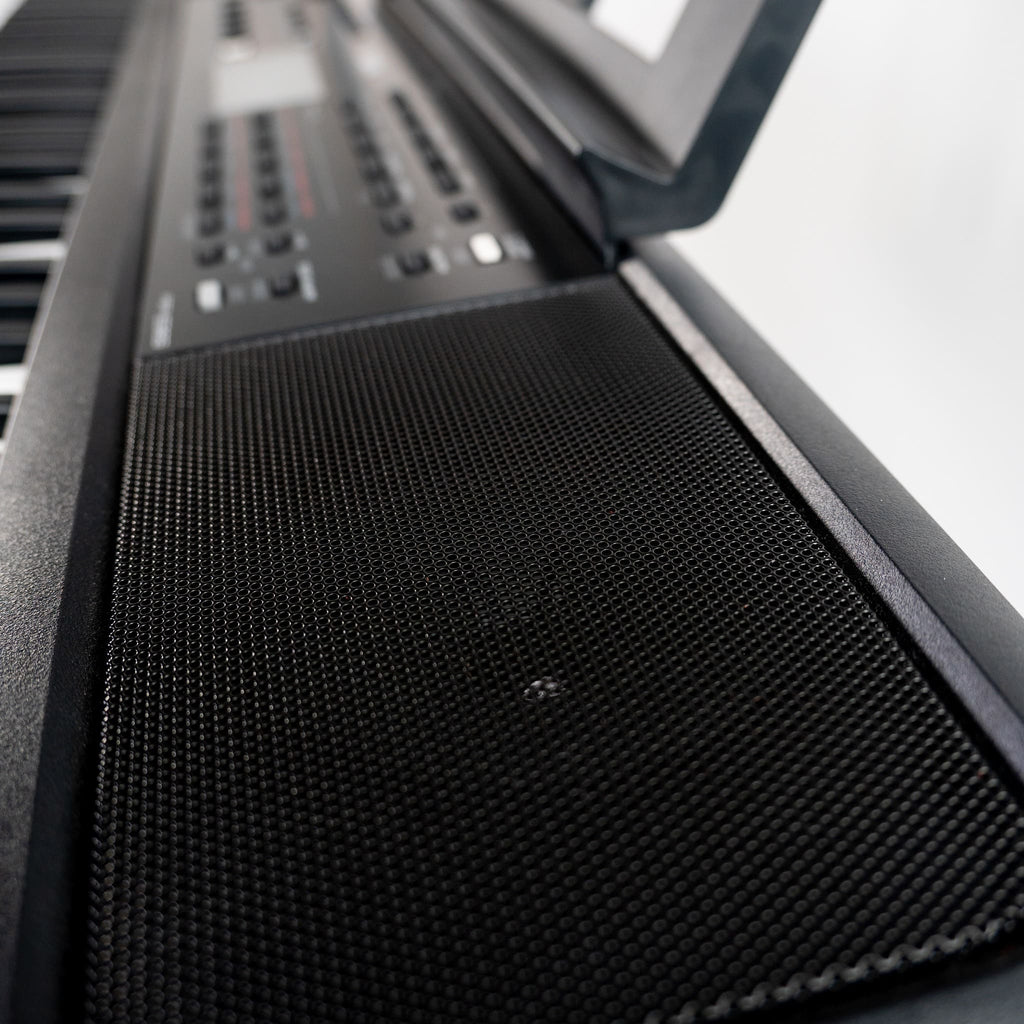 TECLADO YAMAHA PSR-E383